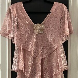 Sweet + chic! Vintage-inspired lace tiered dress in dusty rose with a sparkling